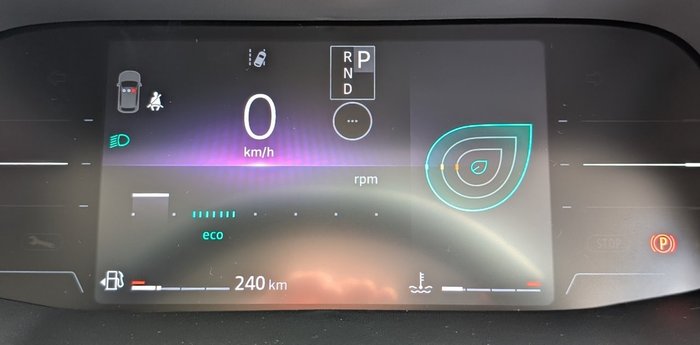2025 RENAULT TRAFIC LWB PREMIUM