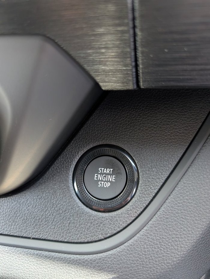 2025 RENAULT TRAFIC LWB PREMIUM