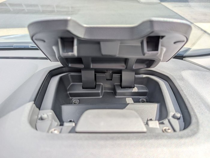 2025 RENAULT TRAFIC LWB PREMIUM