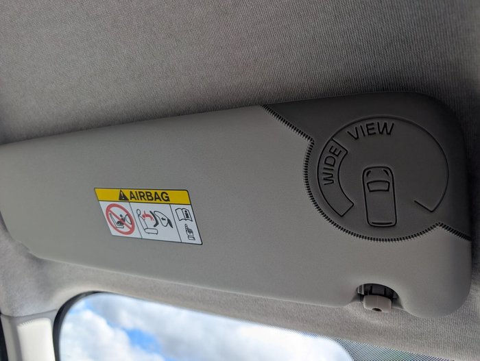 2025 RENAULT TRAFIC LWB PREMIUM