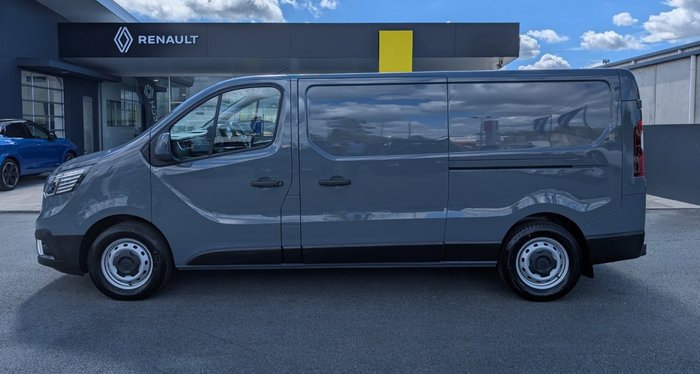 2025 RENAULT TRAFIC LWB PREMIUM