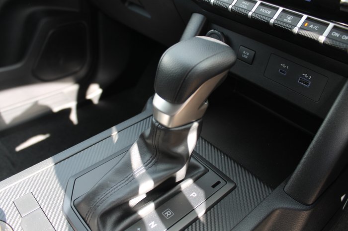 2026 Nissan Navara ST