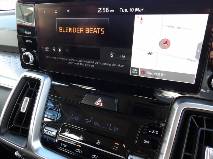 2022 Kia Sorento Sport