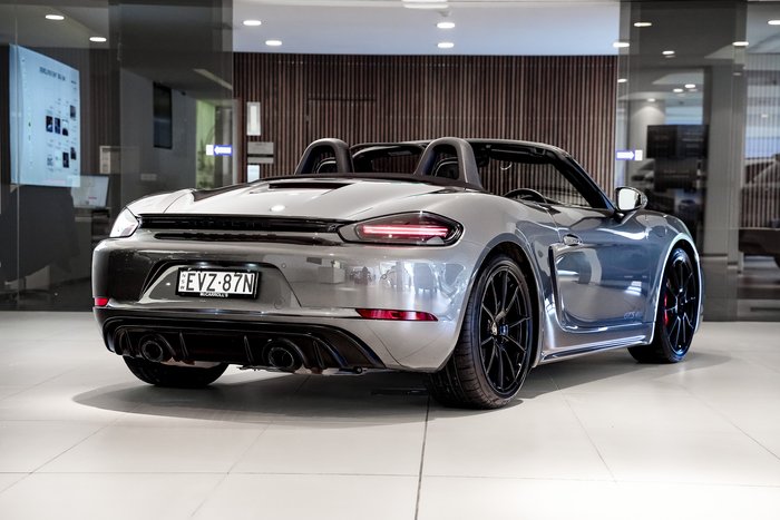 2023 Porsche 718 Boxster S