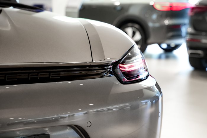 2023 Porsche 718 Boxster S