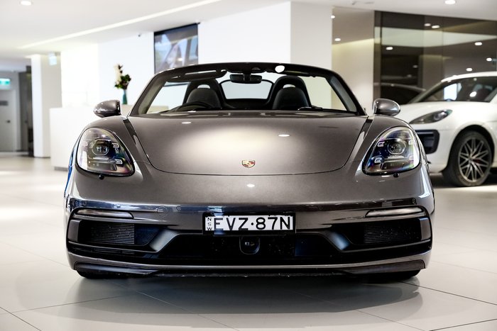 2023 Porsche 718 Boxster S