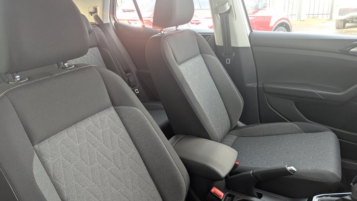 2024 VOLKSWAGEN T-CROSS LIFE