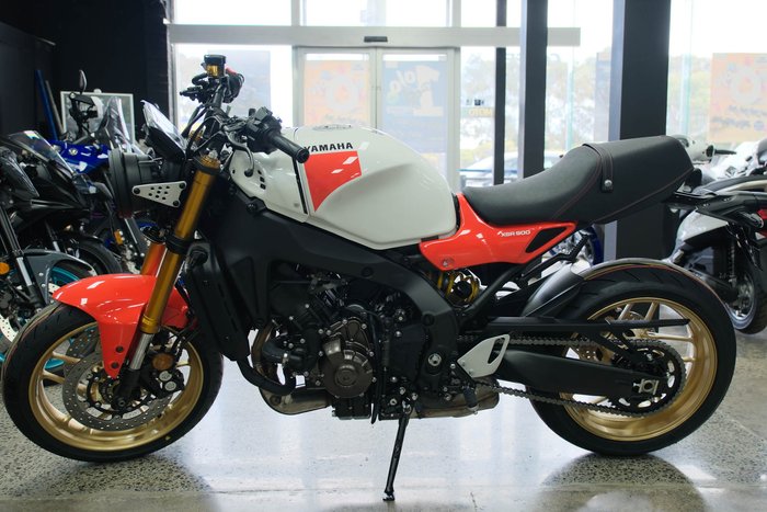 2025 YAMAHA XSR900 YAMAHA ROAD White