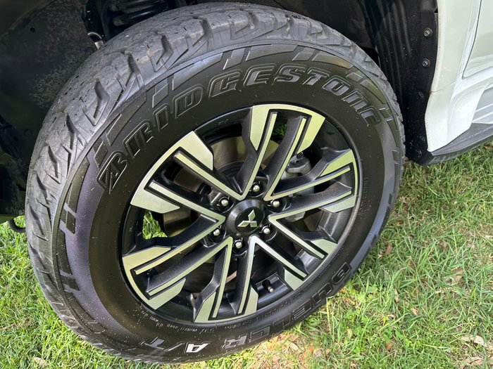 2021 Mitsubishi Pajero Sport GLS