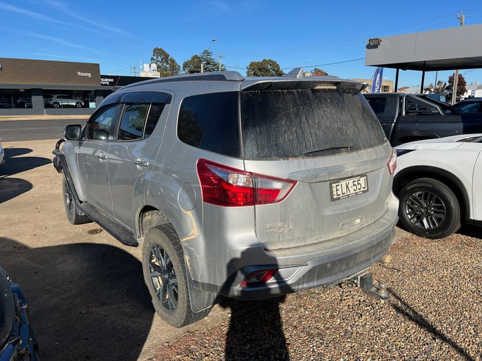 2020 ISUZU MUX LS-T