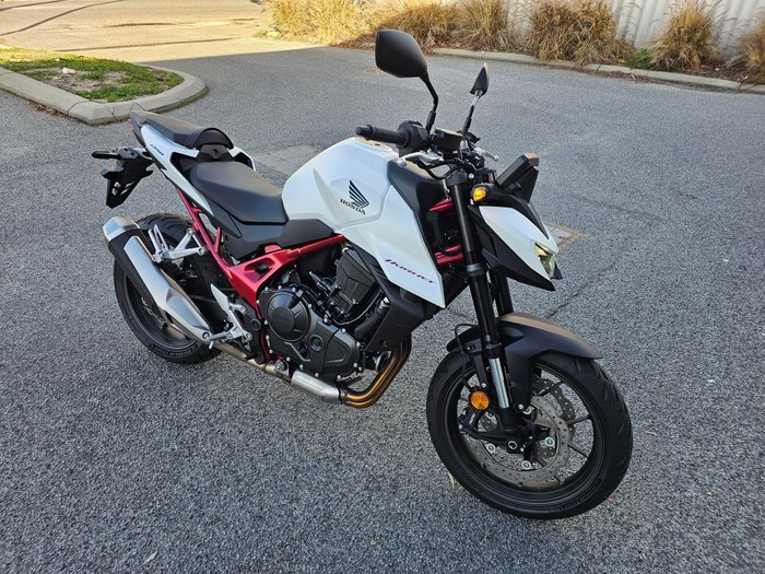 2025 Honda  CB750 Hornet White