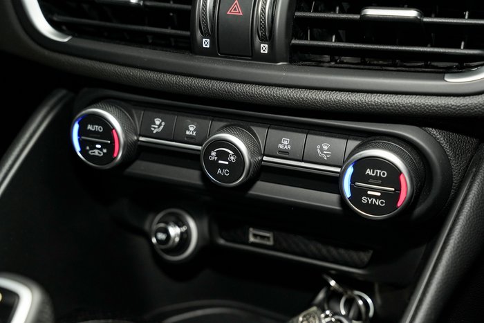 2024 Alfa Romeo Giulia Quadrifoglio