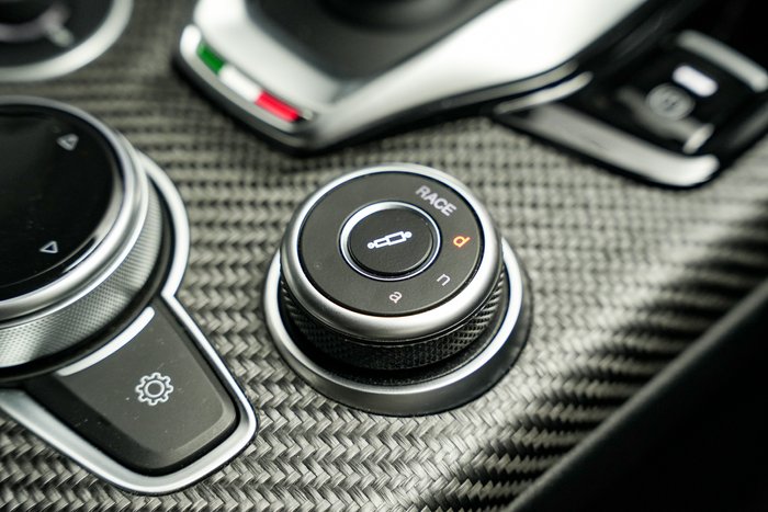 2024 Alfa Romeo Giulia Quadrifoglio