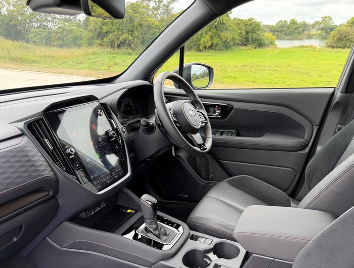 2025 SUBARU FORESTER TOURING