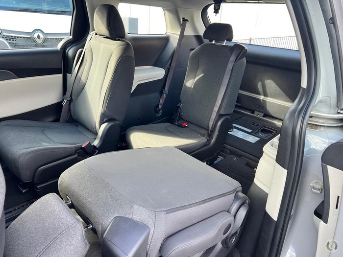 2022 Kia Carnival S