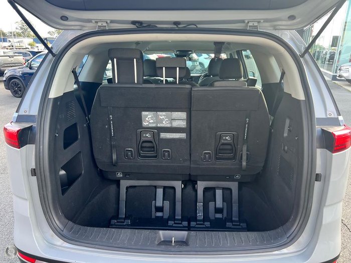 2022 Kia Carnival S