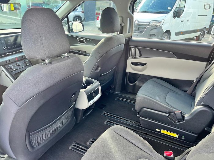 2022 Kia Carnival S