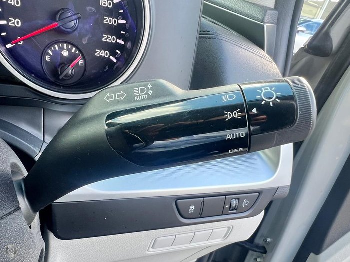 2022 Kia Carnival S