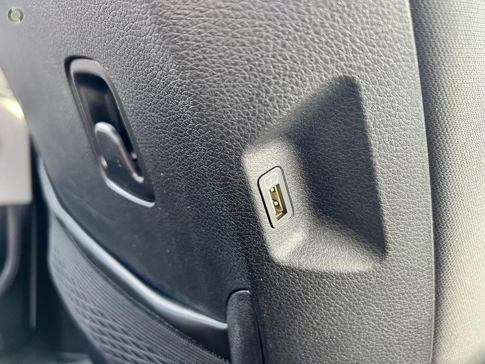 2022 Kia Carnival S