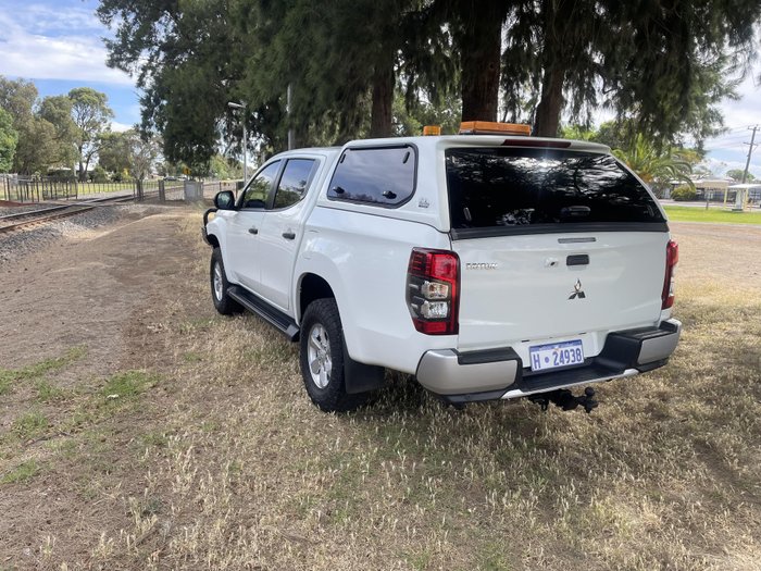 Mitsubishi Triton