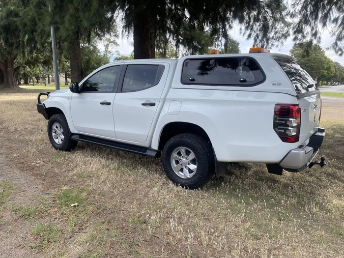 Mitsubishi Triton