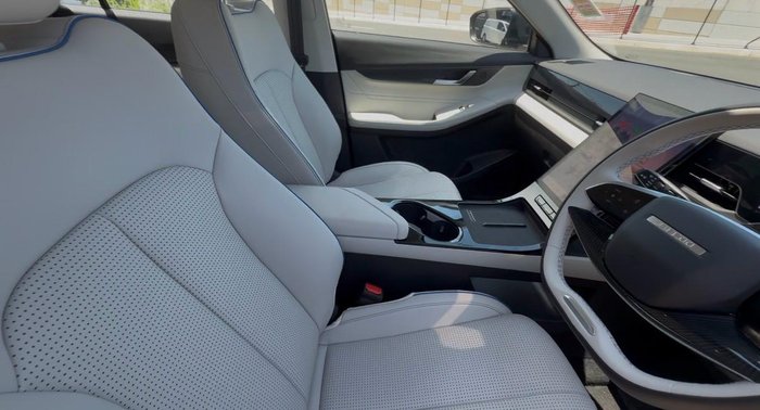 2025 Jaecoo J5 EV Summit