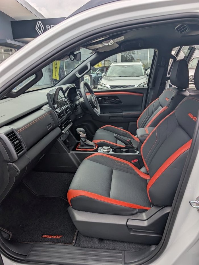 2025 NISSAN NAVARA PRO-4X