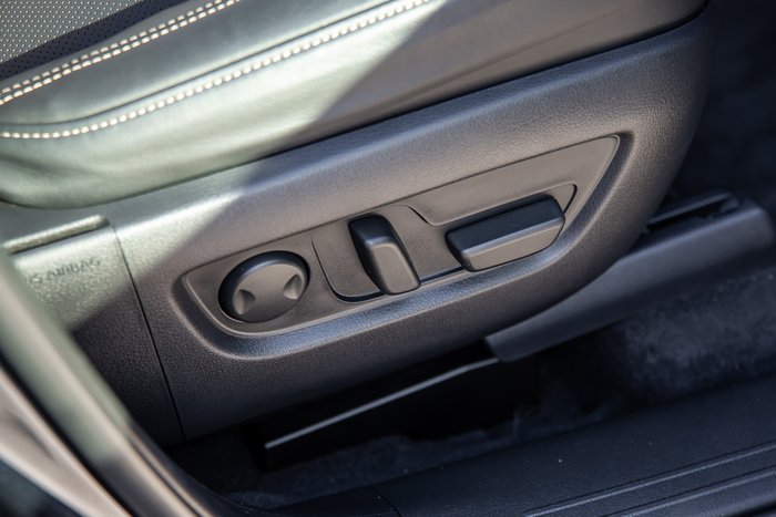 2023 Mazda CX-60 G40e Azami