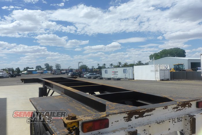 1987 Fruehauf 20FT Skel