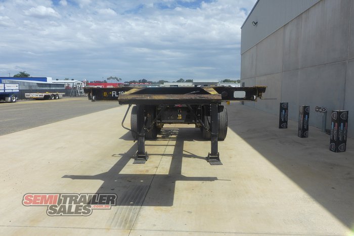 1987 Fruehauf 20FT Skel