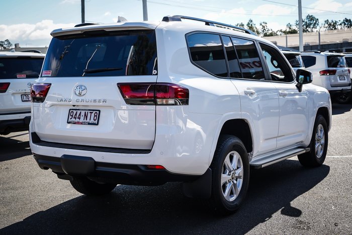 2025 Toyota LANDCRUISER GXL