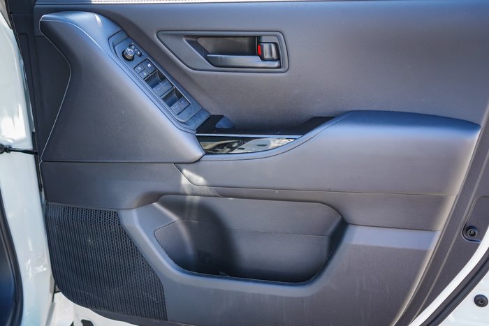 2025 Toyota LANDCRUISER GXL