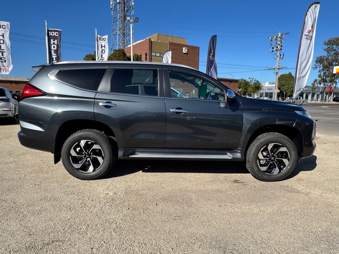 2024 MITSUBISHI Pajero Sport GLS