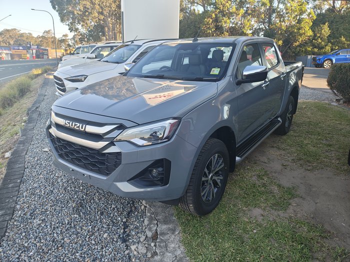 2025 ISUZU D-MAX