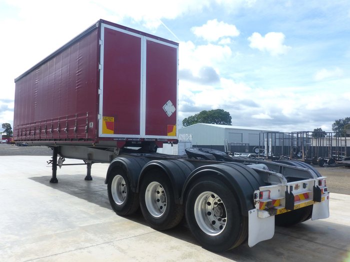 2006 Vawdrey 12 Pallet Rollback Curtainsider A Trailer