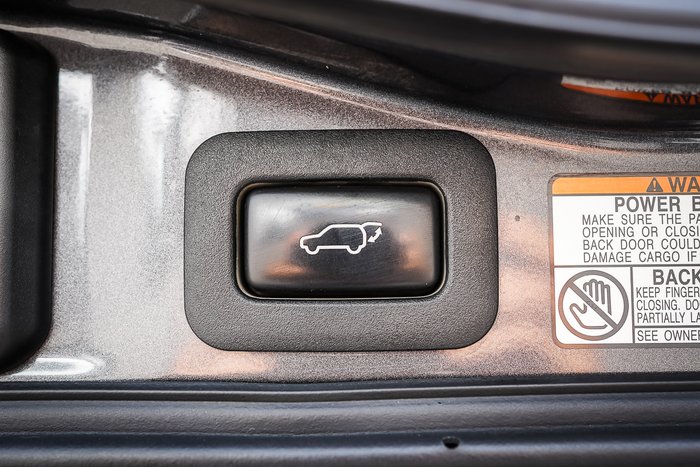 2018 Toyota LANDCRUISER Sahara