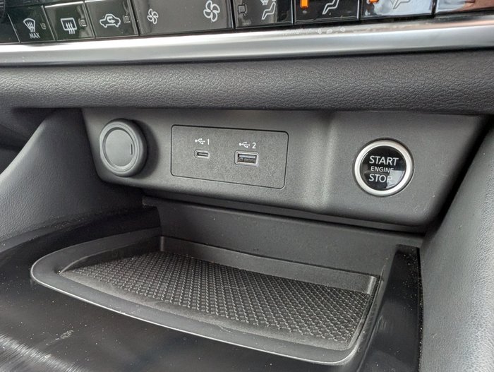 2024 NISSAN X-TRAIL ST-L