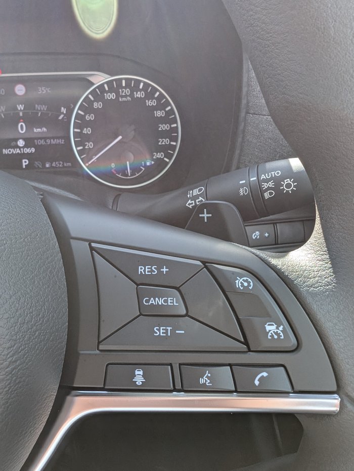 2025 NISSAN JUKE ST+