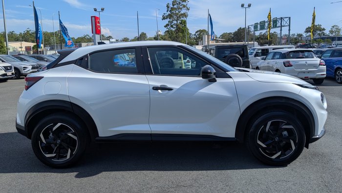 2025 NISSAN JUKE ST+