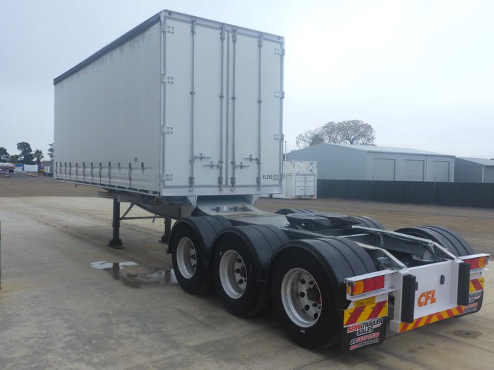 2012 Maxitrans 12 Pallet Rollback A Trailer