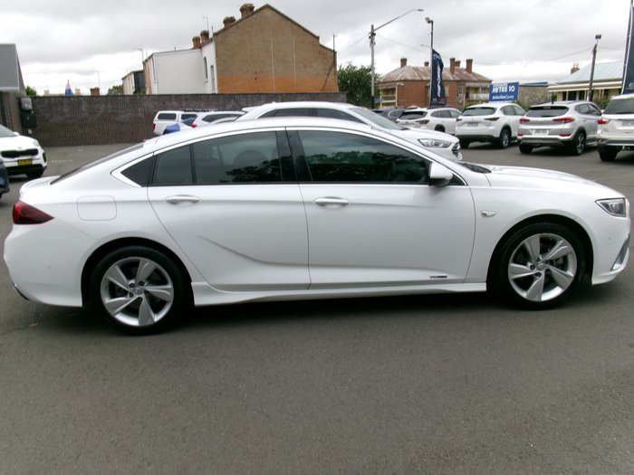 2018 HOLDEN COMMODORE RS-V (5YR)