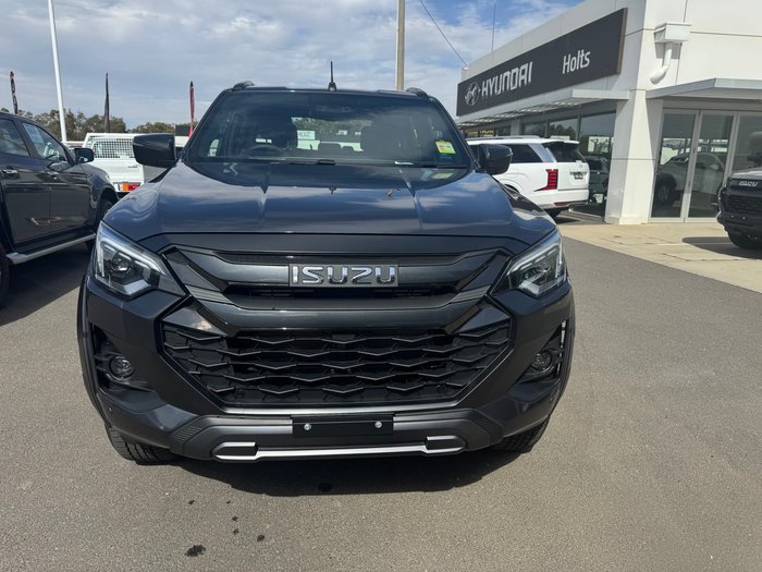 2025 ISUZU D-MAX XT
