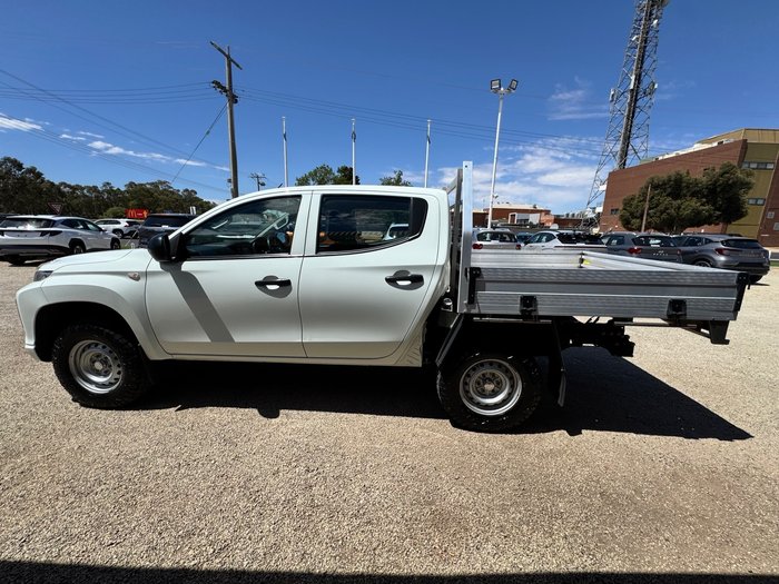 2020 MITSUBISHI Triton GLX ADAS
