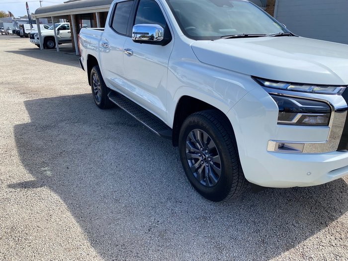 2025 MITSUBISHI Triton GLS