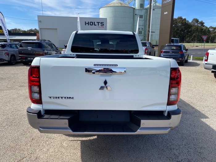 2025 MITSUBISHI Triton GLS