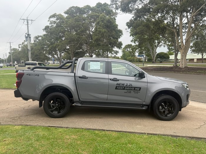 2025 Isuzu D-MAX X-RIDER