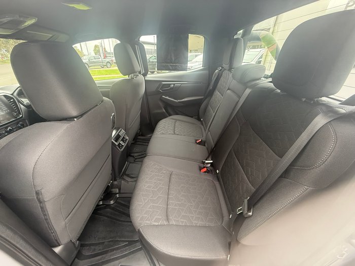 2025 Isuzu D-MAX X-RIDER