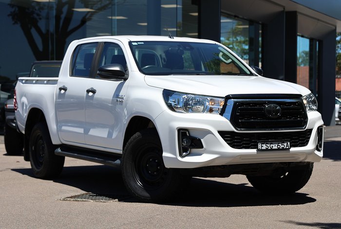 2019 Toyota Hilux SR