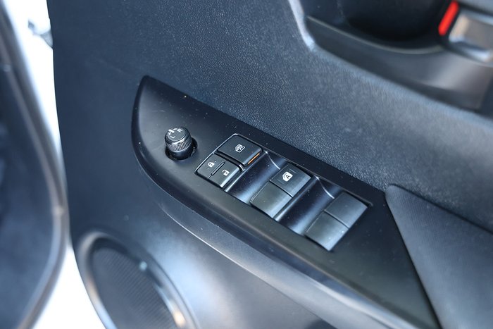 2019 Toyota Hilux SR