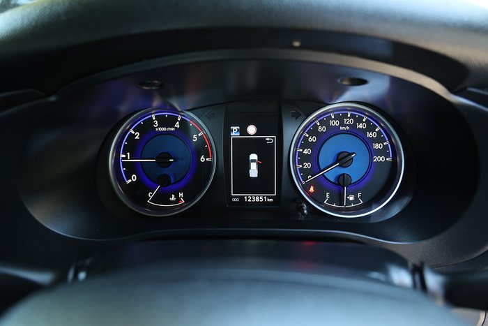 2019 Toyota Hilux SR